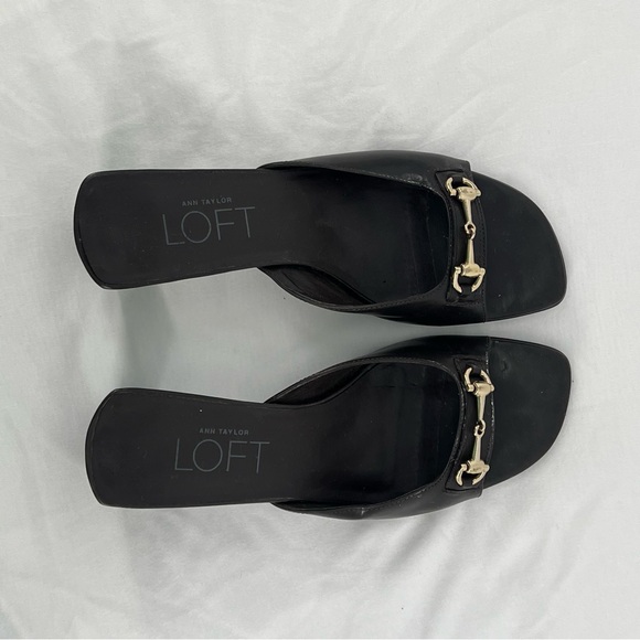 Ann Taylor Loft Black Leather Open-toe Slide Sandals Horse Bit Buckle Women’s 8 - Picture 3 of 5